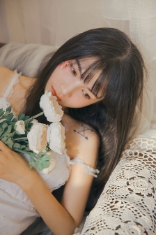 奴隶少女希尔薇